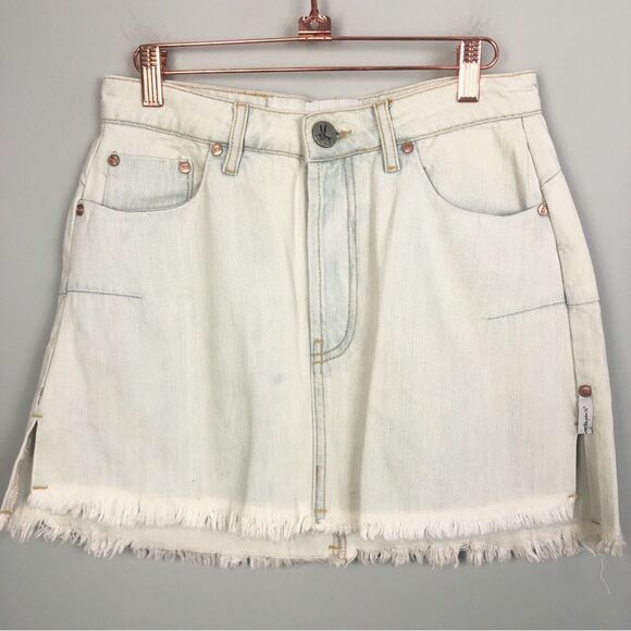 ONE TEASPOON | Vanguard in Brando Wash Fray Hem Denim Skirt Women’s Size 26 (2) - Picture 3 of 11